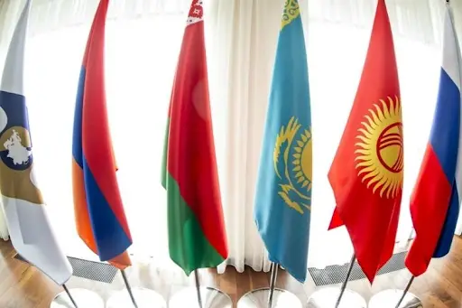 США обещает минимизировать влияние на Казахстан антироссийских санкций?