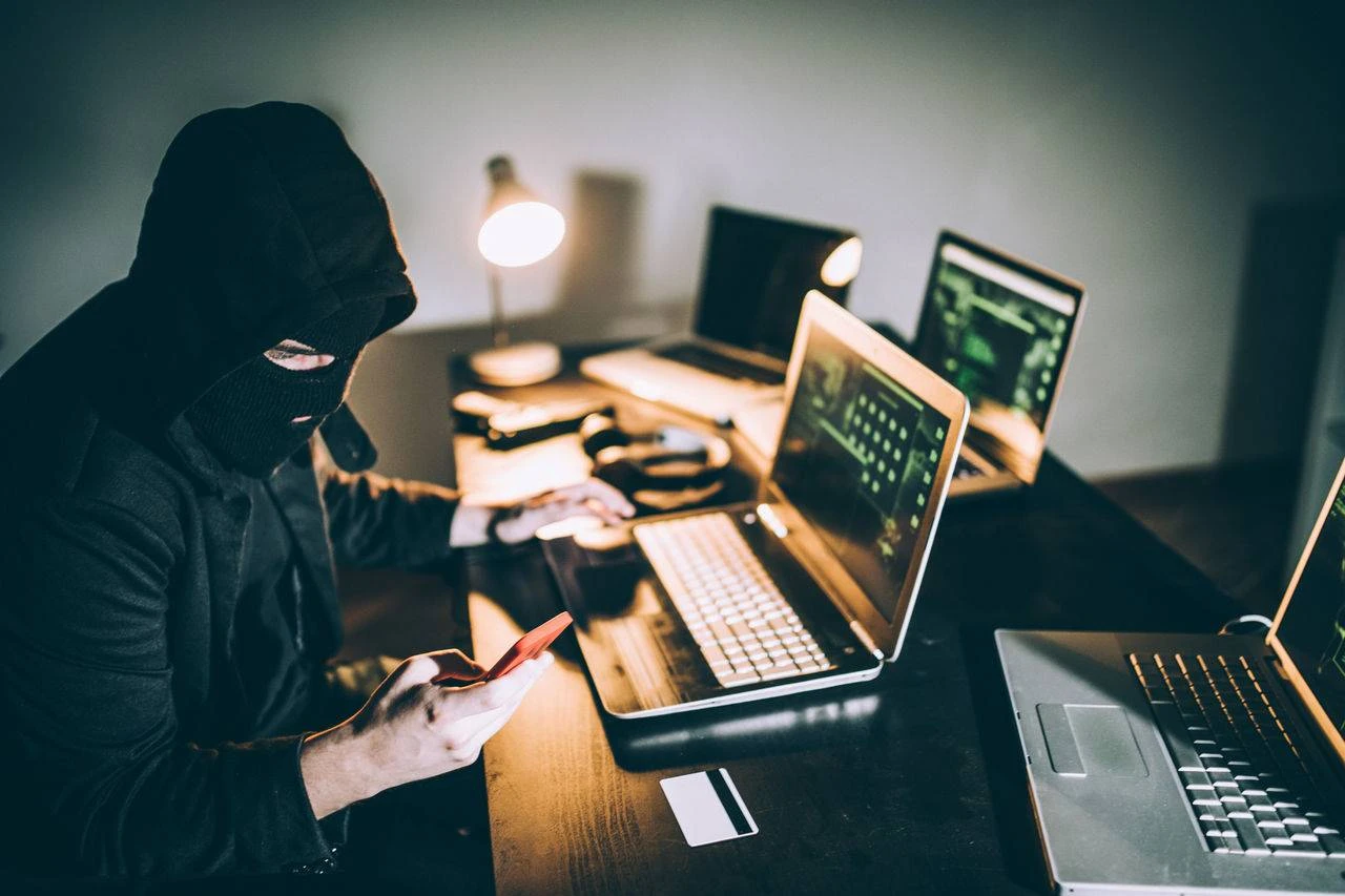Новые брокеры на сайте - LHK Group и LM Trader Новые брокеры на сайте - LHK Group и LM Trader