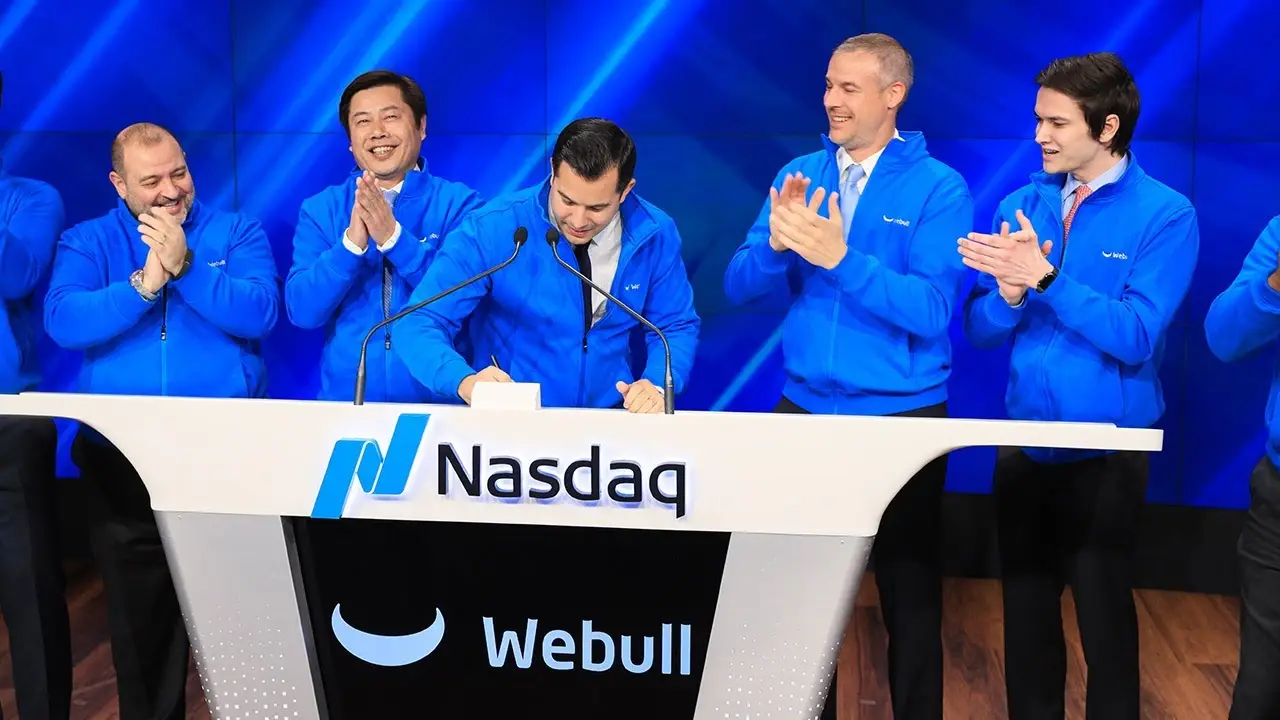 Китайский брокер Webull отнимает клиентов у американских сервисов Китайский брокер Webull отнимает клиентов у американских сервисов